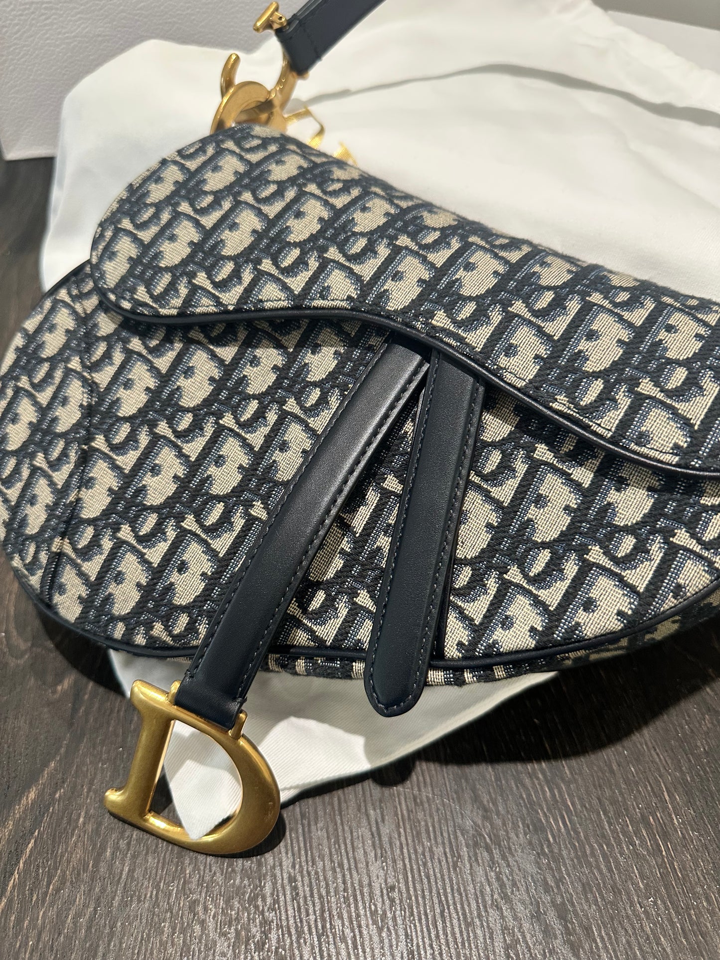 Dior